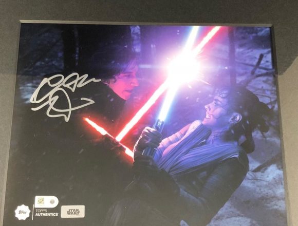 直筆サイン入り TOPPS スターウォーズ オフィシャルフォト カイロ・レン(アダム・ドライバー) 8"x10"