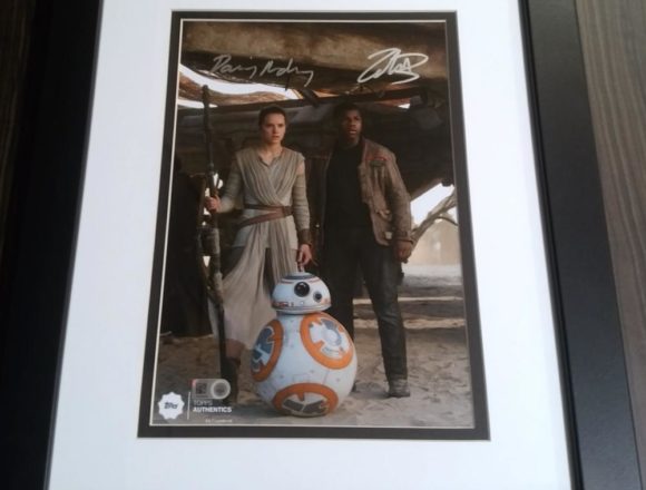 TOPPS STAR WARS デイジー・リドリー&ジョン・ボイエガ 8×10 PHOTO Autograph