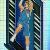 2018-19 PANINI PRIZM Luka Doncic Hyper Prizm