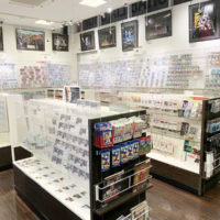 MINT新宿店では、店舗にある主だったカードは通販サイトにも掲載し販売している。 通販専門モール　MINTモール