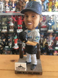 トム・ウィルヘルムセン投手バブルヘッド Trading Card Journal